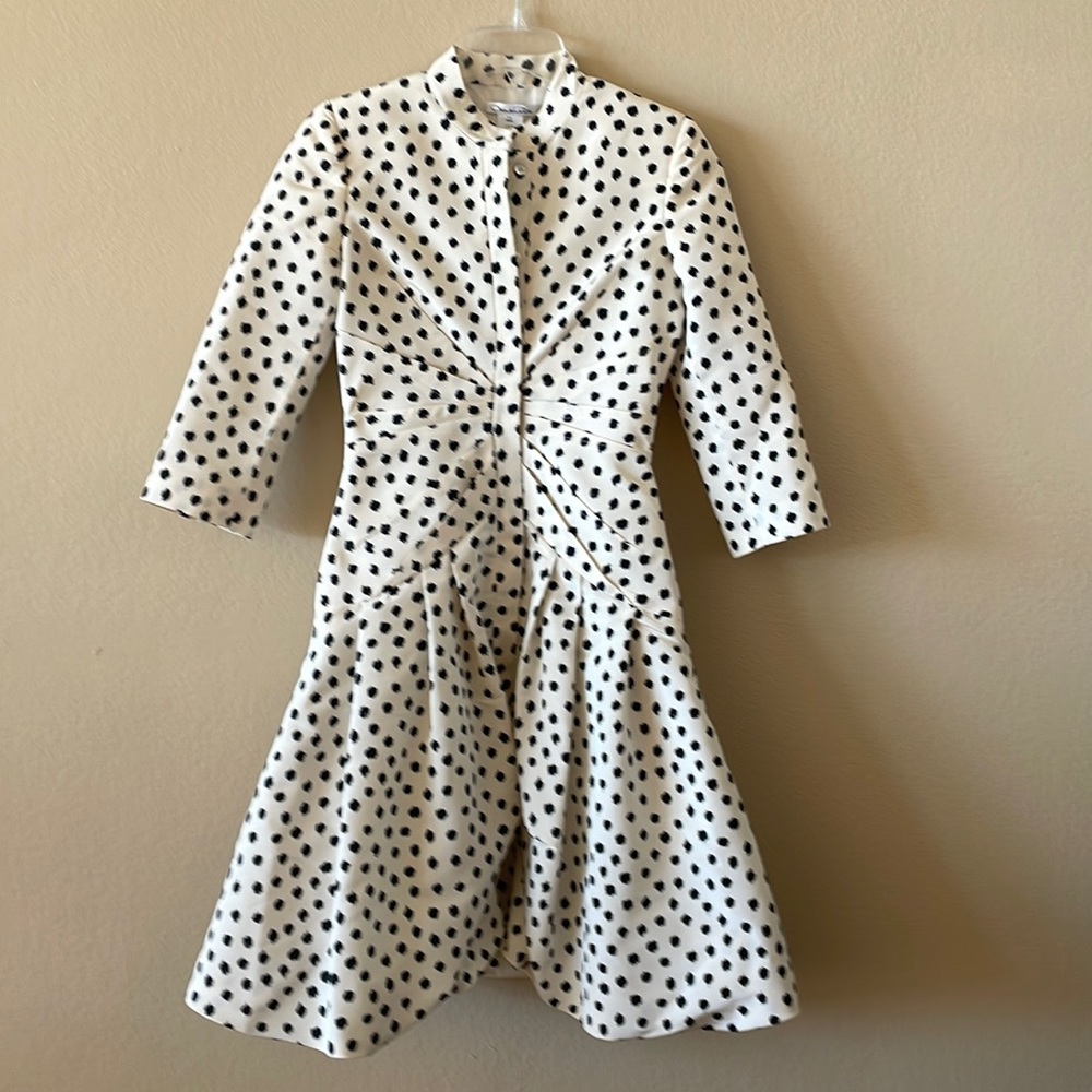 Oscar de la Renta 100% silk polka dot dress. Size 2